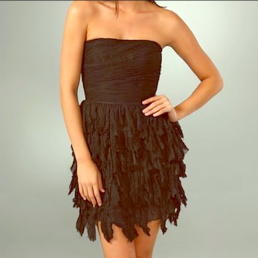 Elizabeth and James Textured Cocktail Dress - Picture 2 of 3